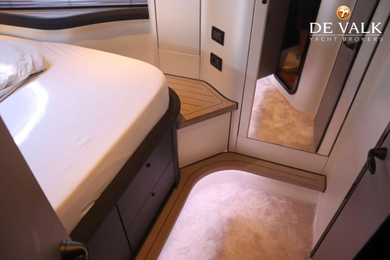 Sunseeker Predator 56 usado à venda