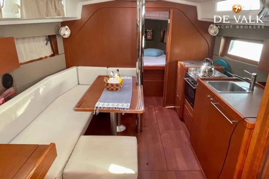 Beneteau Oceanis 38 usado à venda