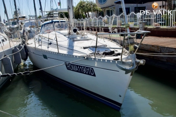 Beneteau Oceanis 440 usado à venda