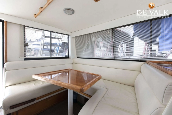 Riviera 33 Flybridge usado à venda