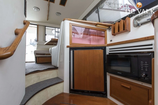 Riviera 33 Flybridge usado à venda