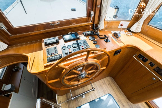 Luxe motor 28 m usado à venda