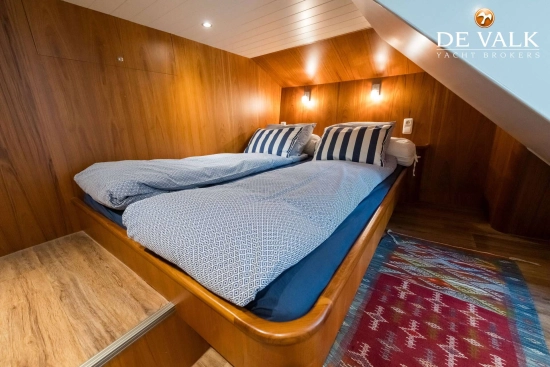 Luxe motor 28 m usado à venda
