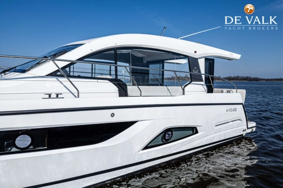 Sealine C390 usado à venda