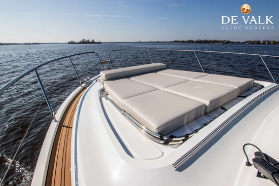 Sealine C390 usado à venda