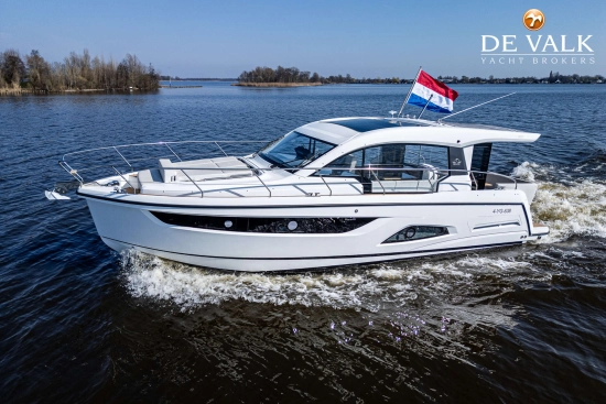 Sealine C390 usado à venda