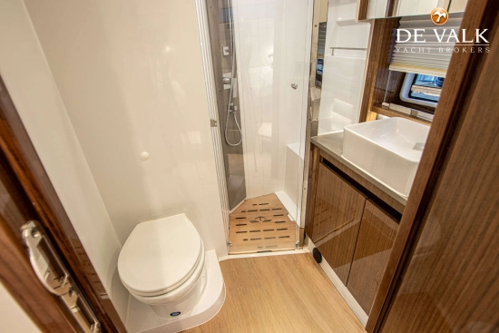 Sealine C390 usado à venda