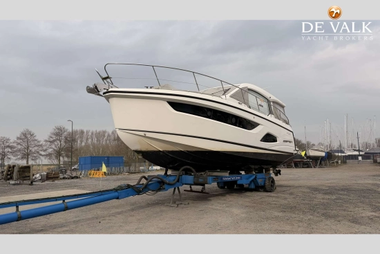 Sealine C390 usado à venda