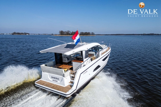Sealine C390 usado à venda