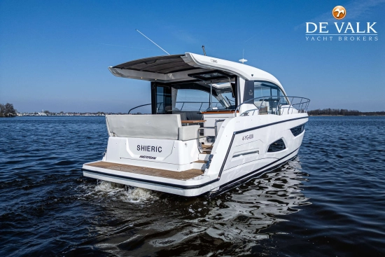 Sealine C390 usado à venda