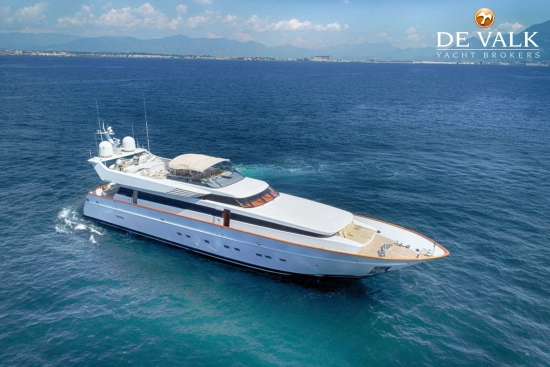 Cantieri di Pisa Akhir 110 usata in vendita