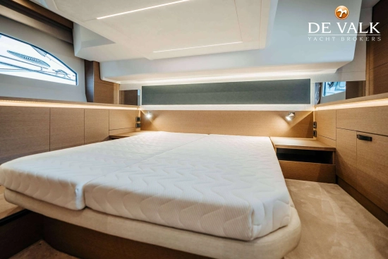 Prestige 420 Flybridge usado à venda