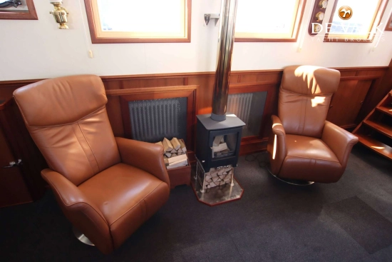 Luxe motor 22 m usado à venda