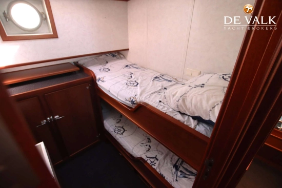 Luxe motor 22 m usado à venda