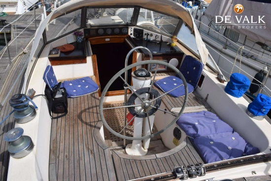 Hallberg Rassy 352 usata in vendita