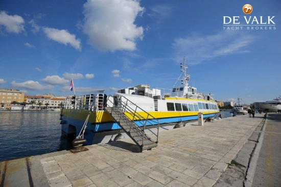Day Passengers Ship CATAMARAN 26.5 usata in vendita