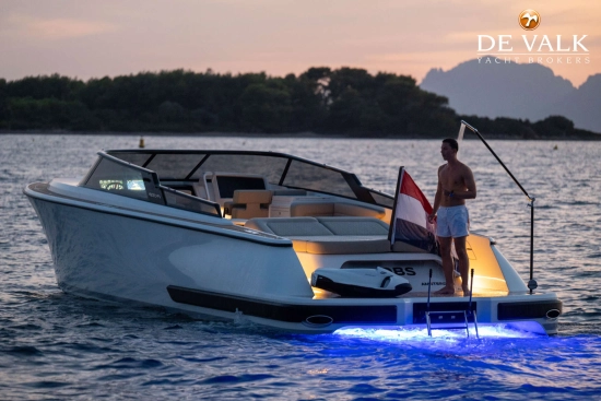 Reborn 40 R Cabin usata in vendita