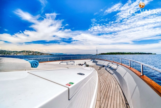 Falcon Yachts 82 usado à venda