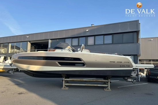 Invictus Yacht GT 370 usado à venda