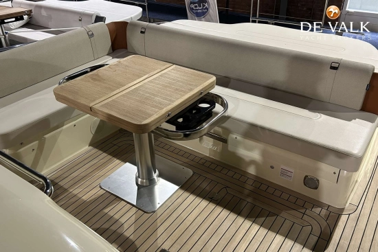 Invictus Yacht GT 370 usado à venda