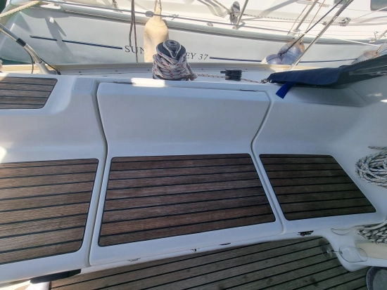 Jeanneau Sun Odyssey 37 preowned for sale