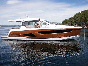 Sealine C390 nuova in vendita