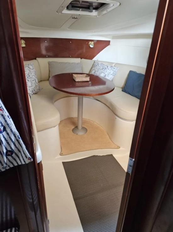 Jeanneau Leader 805 usado à venda