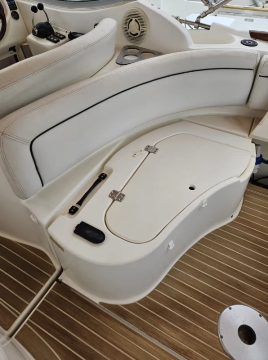 Jeanneau Leader 805 usado à venda