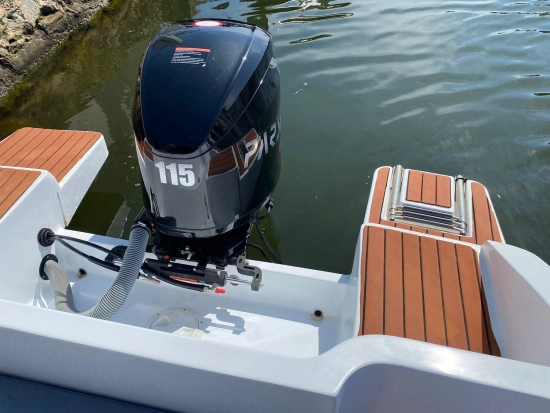 Nautipol Verssus V20 usata in vendita