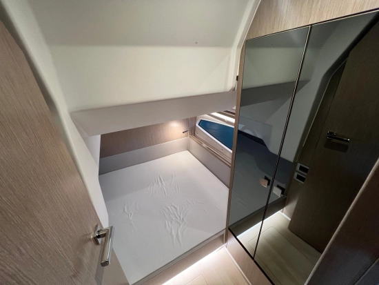 Sealine S335 usata in vendita