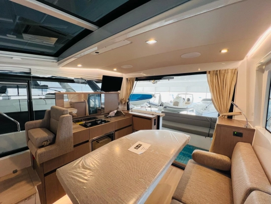 Sealine C335 de segunda mano en venta
