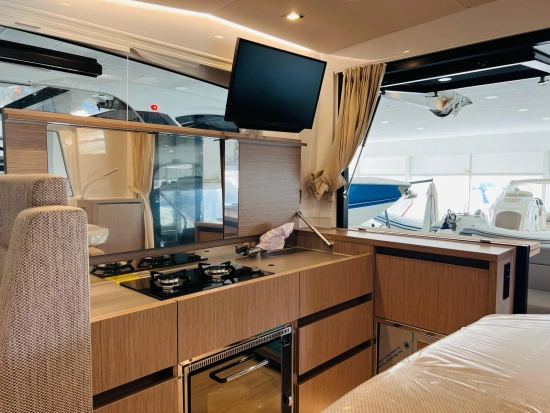 Sealine C335 de segunda mano en venta