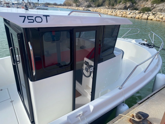 Pacific Craft 750 Timonier usado à venda