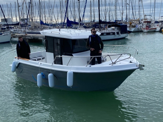 Pacific Craft 750 Timonier usado à venda