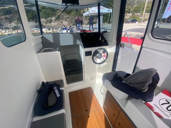 Pacific Craft 750 Timonier usado à venda