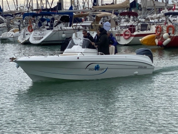 Pacific Craft 695 Open de segunda mano en venta