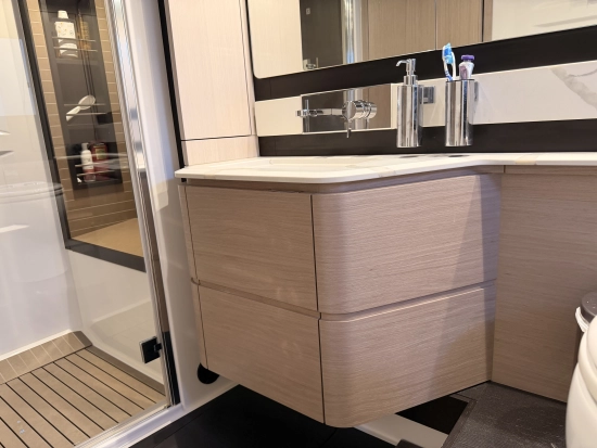 Azimut 66 Flybridge usata in vendita