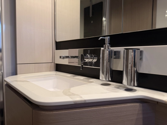 Azimut 66 Flybridge usata in vendita
