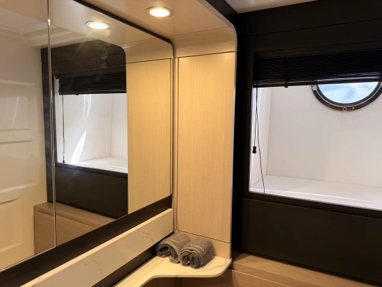 Azimut 66 Flybridge usata in vendita
