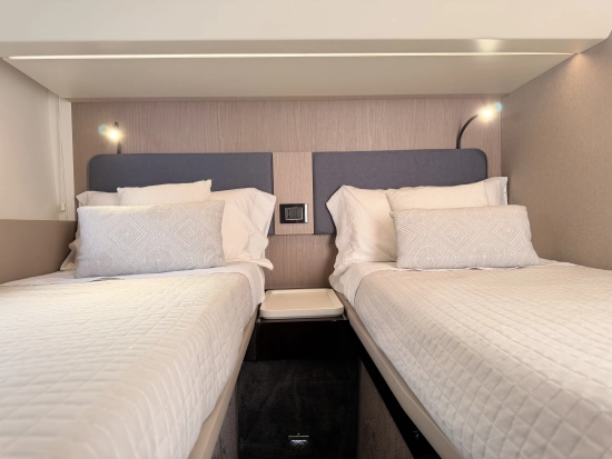 Azimut 66 Flybridge usata in vendita