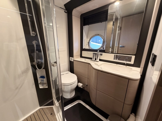 Azimut 66 Flybridge usata in vendita