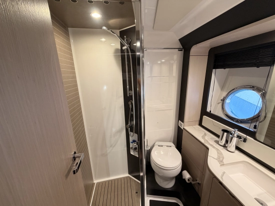 Azimut 66 Flybridge usata in vendita