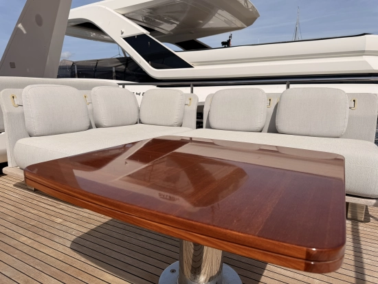 Azimut 66 Flybridge usata in vendita