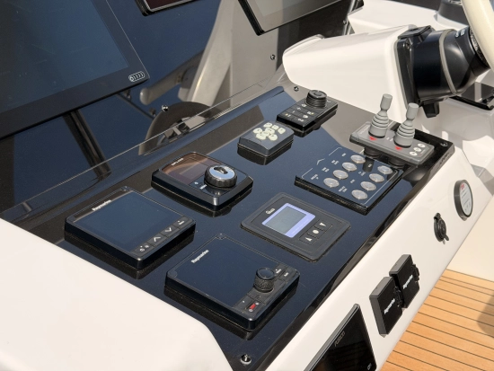 Azimut 66 Flybridge usata in vendita
