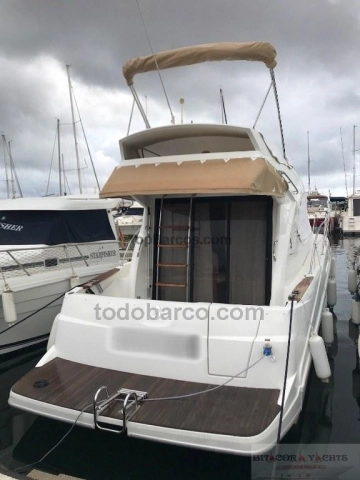 Beneteau Antares 30 FLY usata in vendita