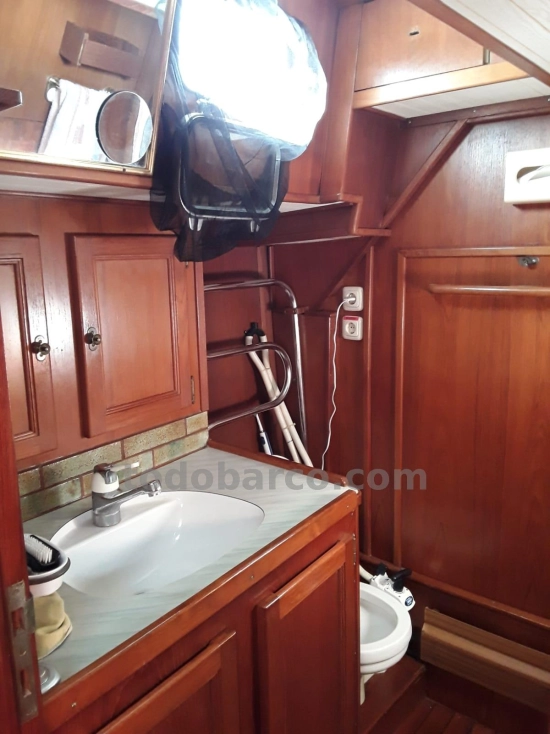 FRANEKER VALK CAPRI 40 usado à venda