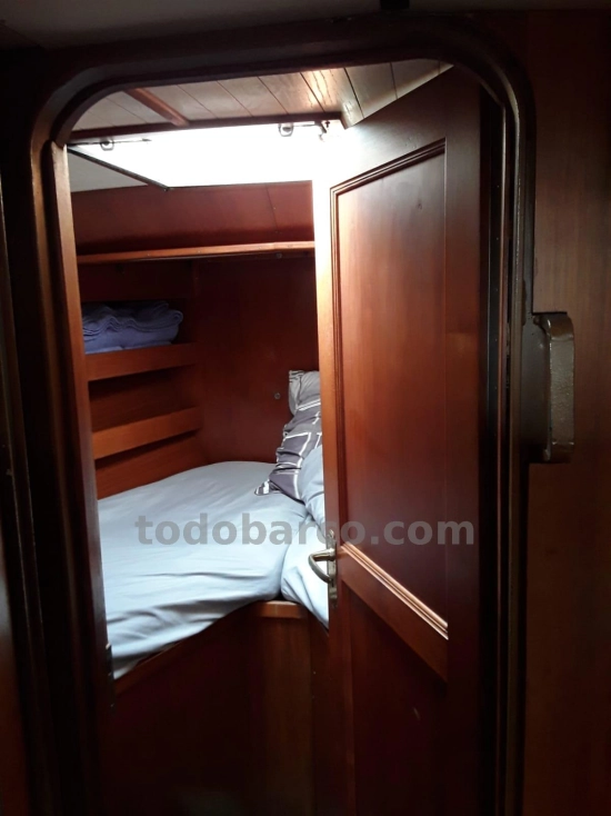 FRANEKER VALK CAPRI 40 usado à venda