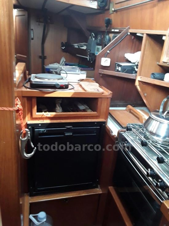 FRANEKER VALK CAPRI 40 usado à venda