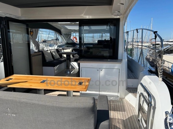 Sealine C390V de segunda mano en venta