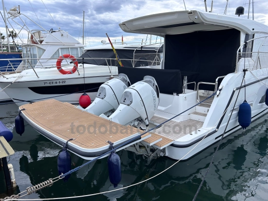 Sealine C390V de segunda mano en venta